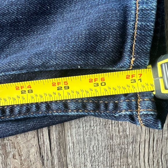 Women's Hudson Collin Flap Straight Jeans. In a dark wash. Size 25 - Picture 9 of 9